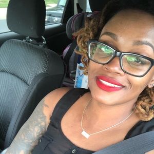 Meet your Posher, Khrysida